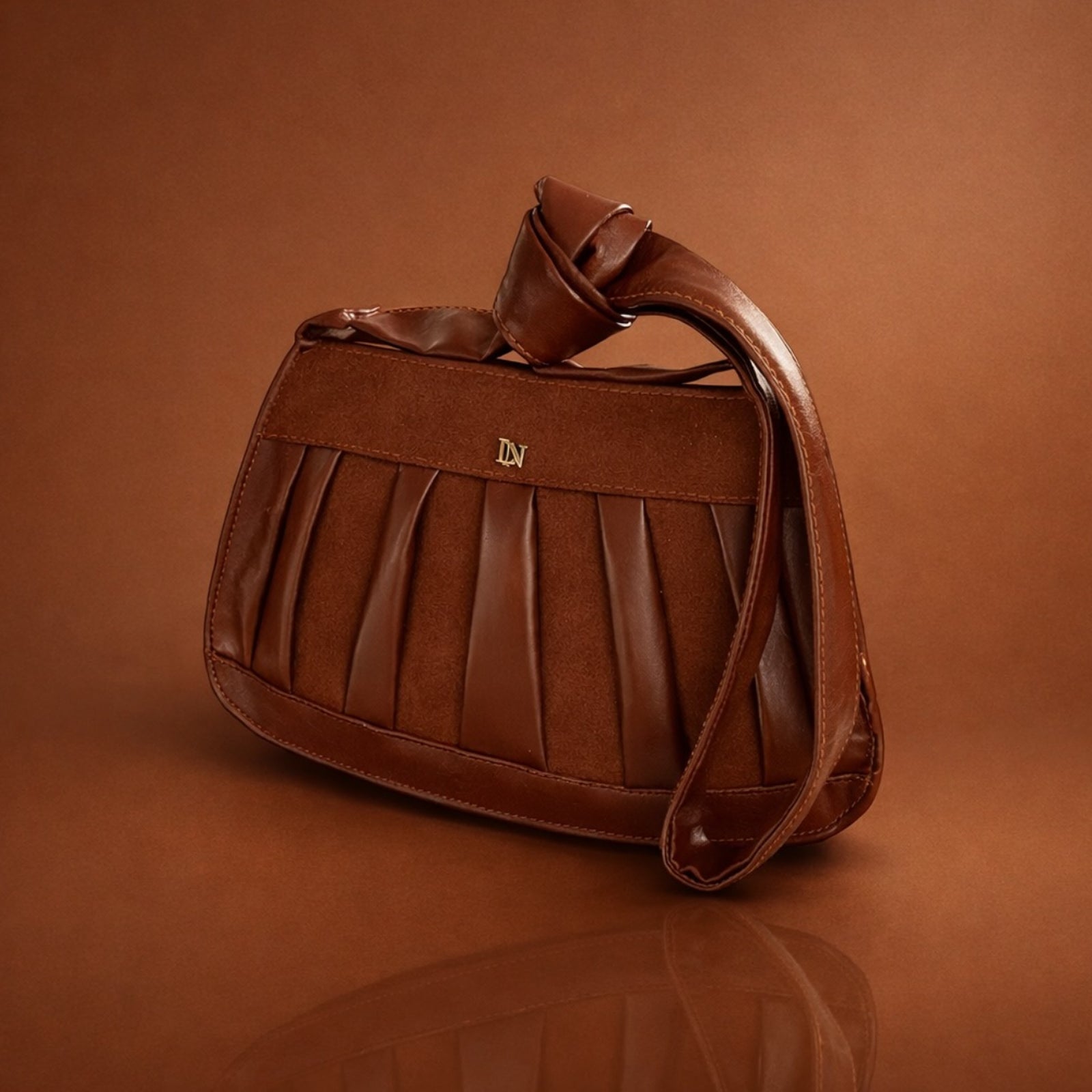 LUCKYNELLY handbag archive