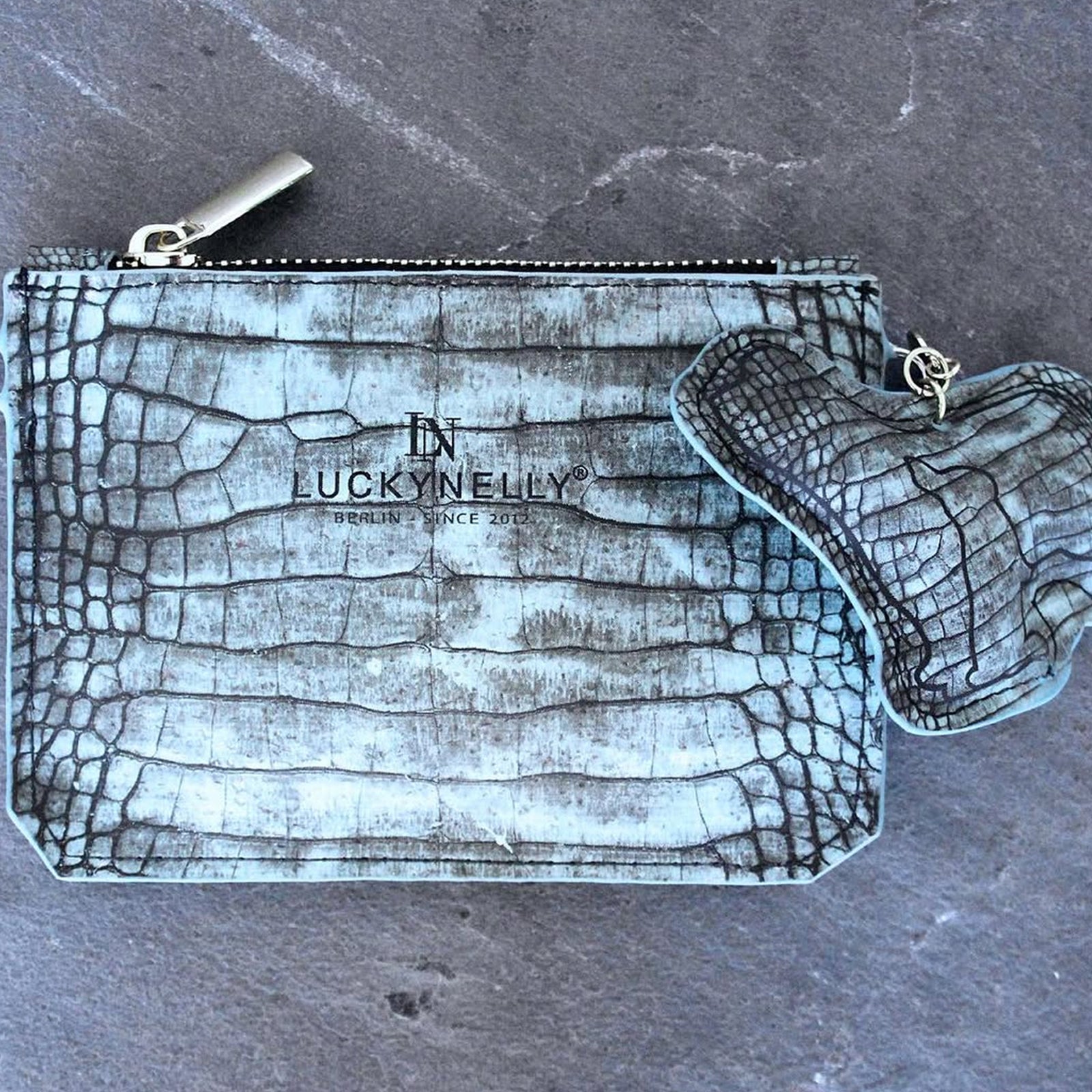 LUCKYNELLY handbag archive