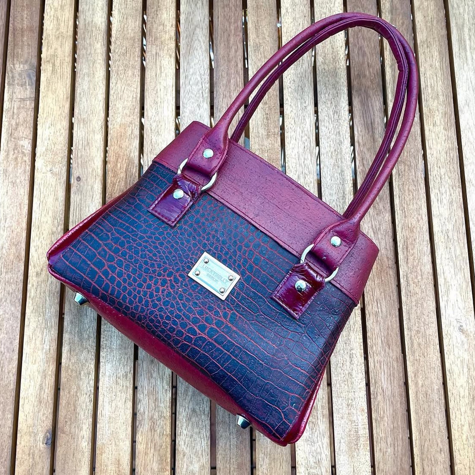 LUCKYNELLY handbag archive