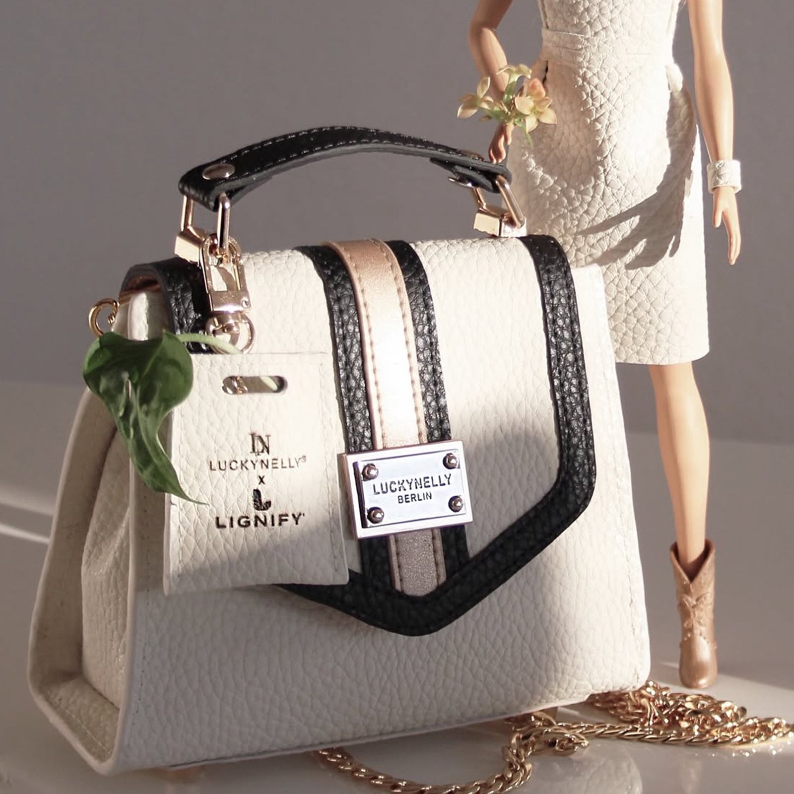 LUCKYNELLY handbag archive