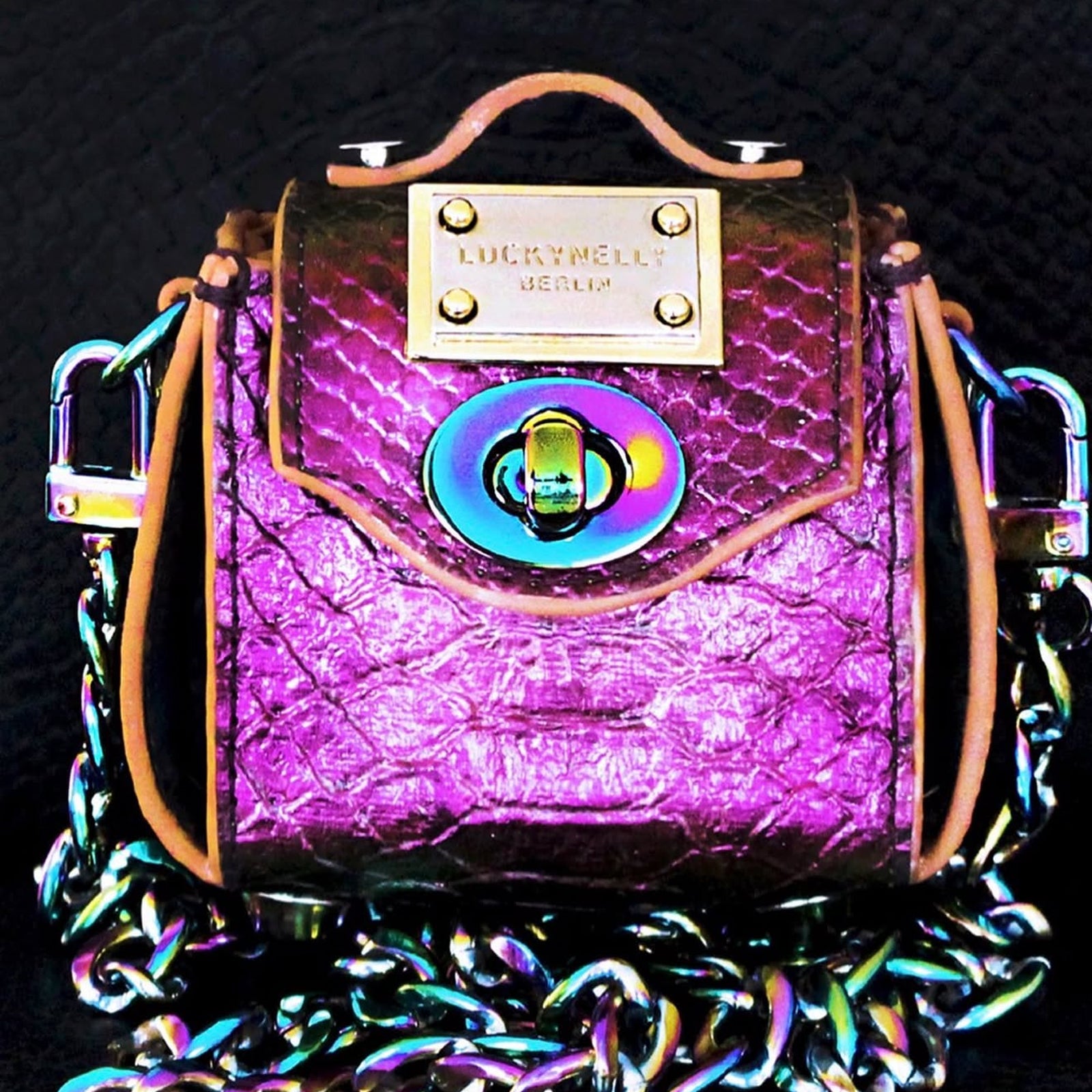 LUCKYNELLY handbag archive