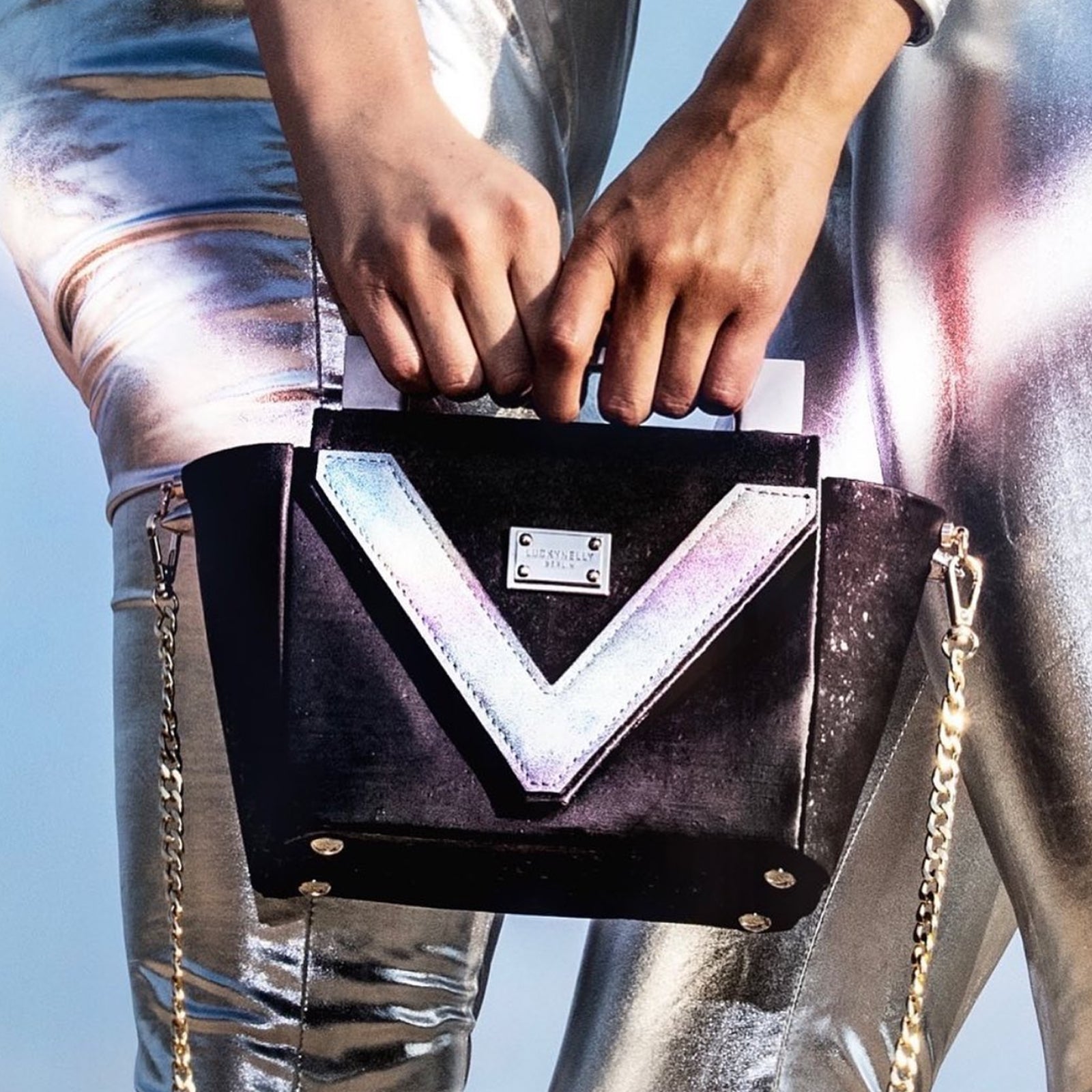 LUCKYNELLY handbag archive