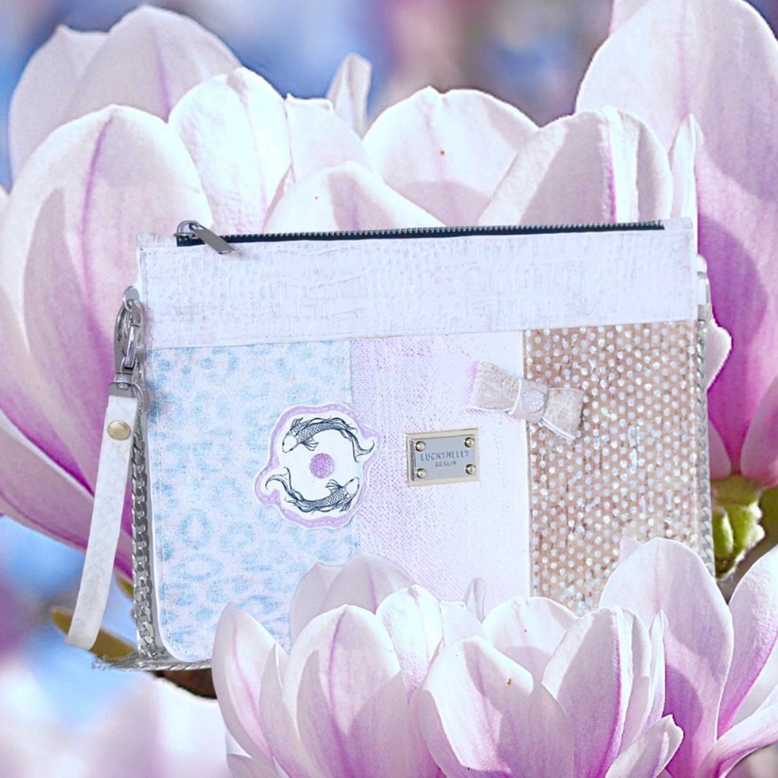 LUCKYNELLY handbag archive