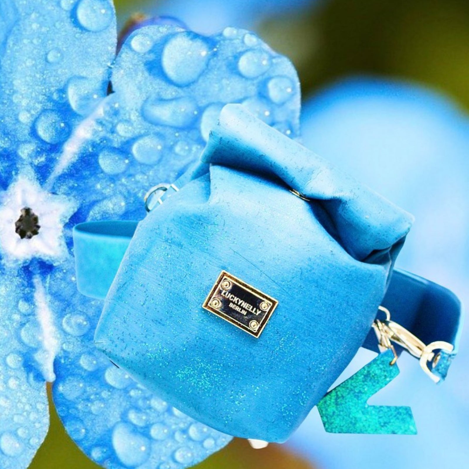 LUCKYNELLY handbag archive