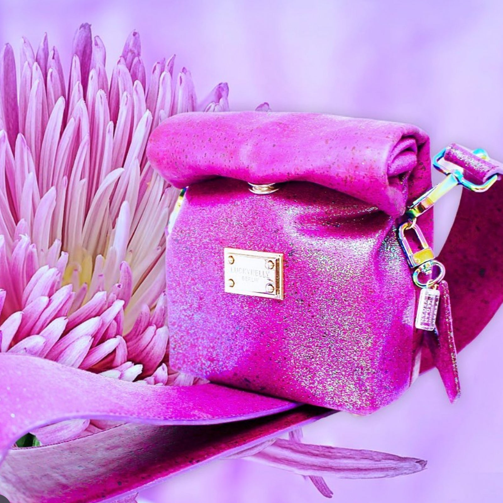 LUCKYNELLY handbag archive