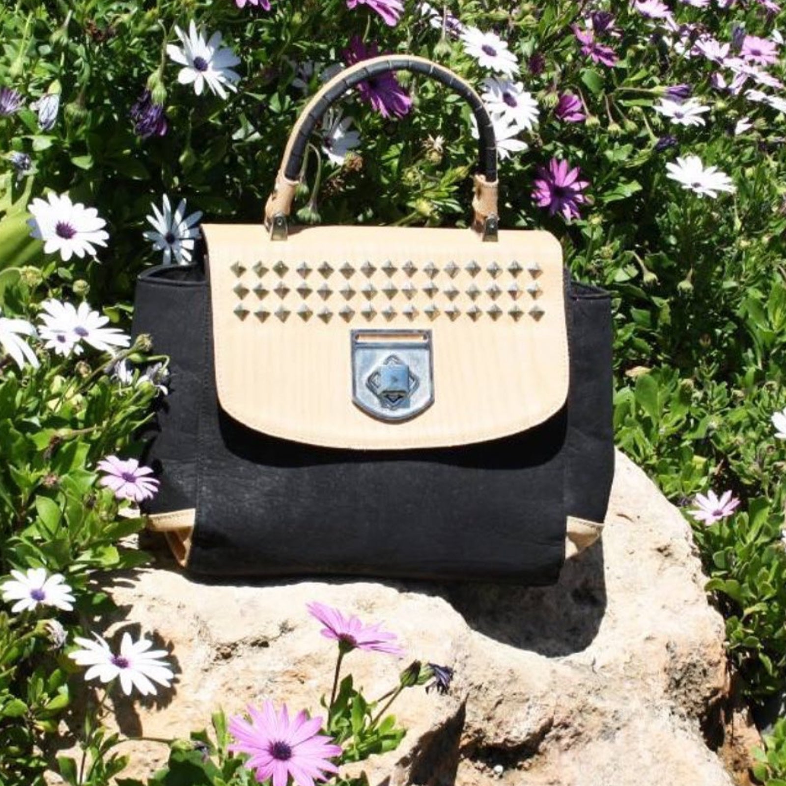 LUCKYNELLY handbag archive