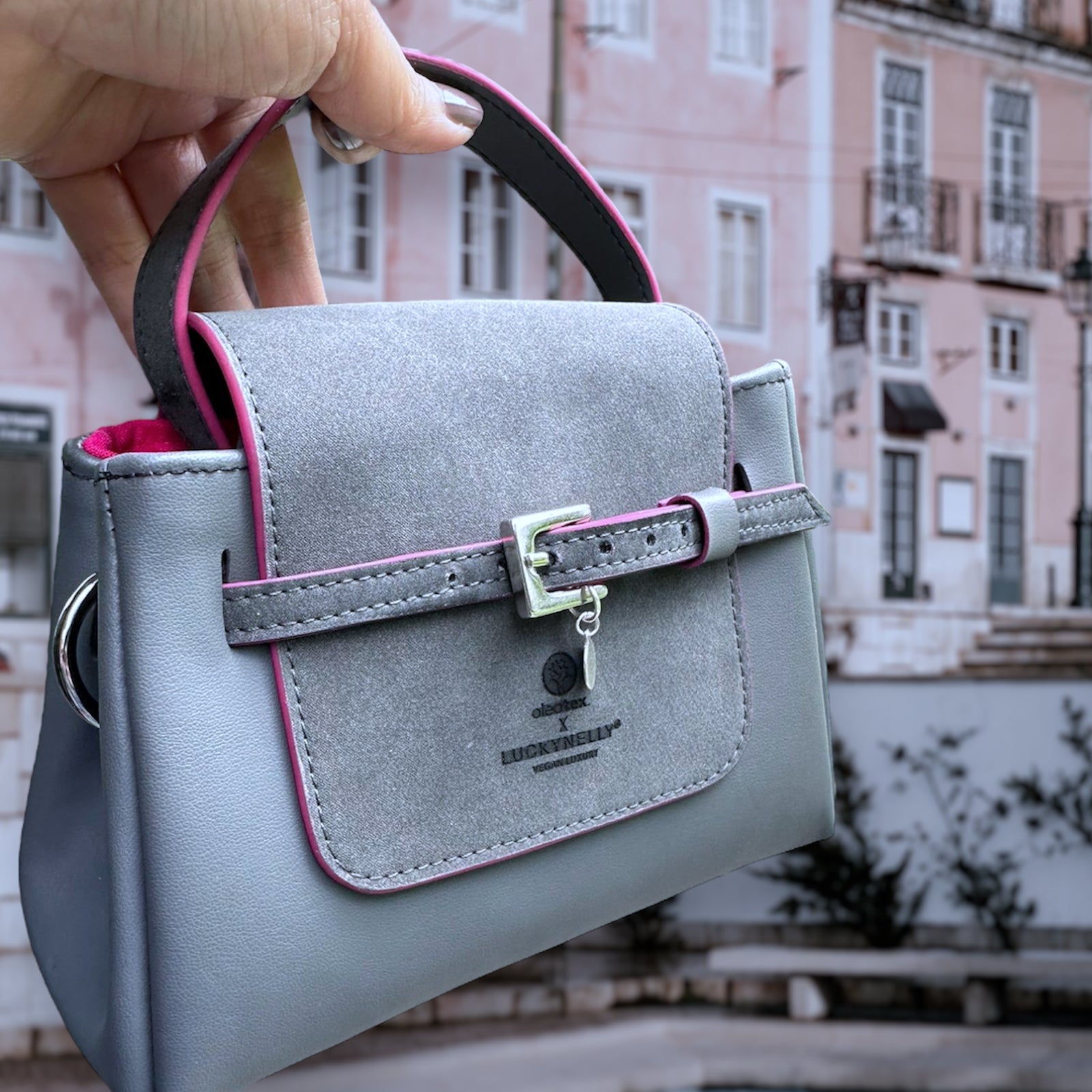 LUCKYNELLY handbag archive