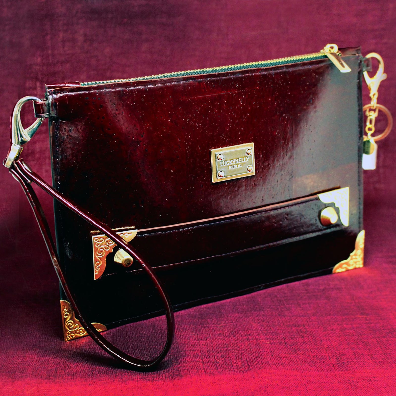 LUCKYNELLY handbag archive