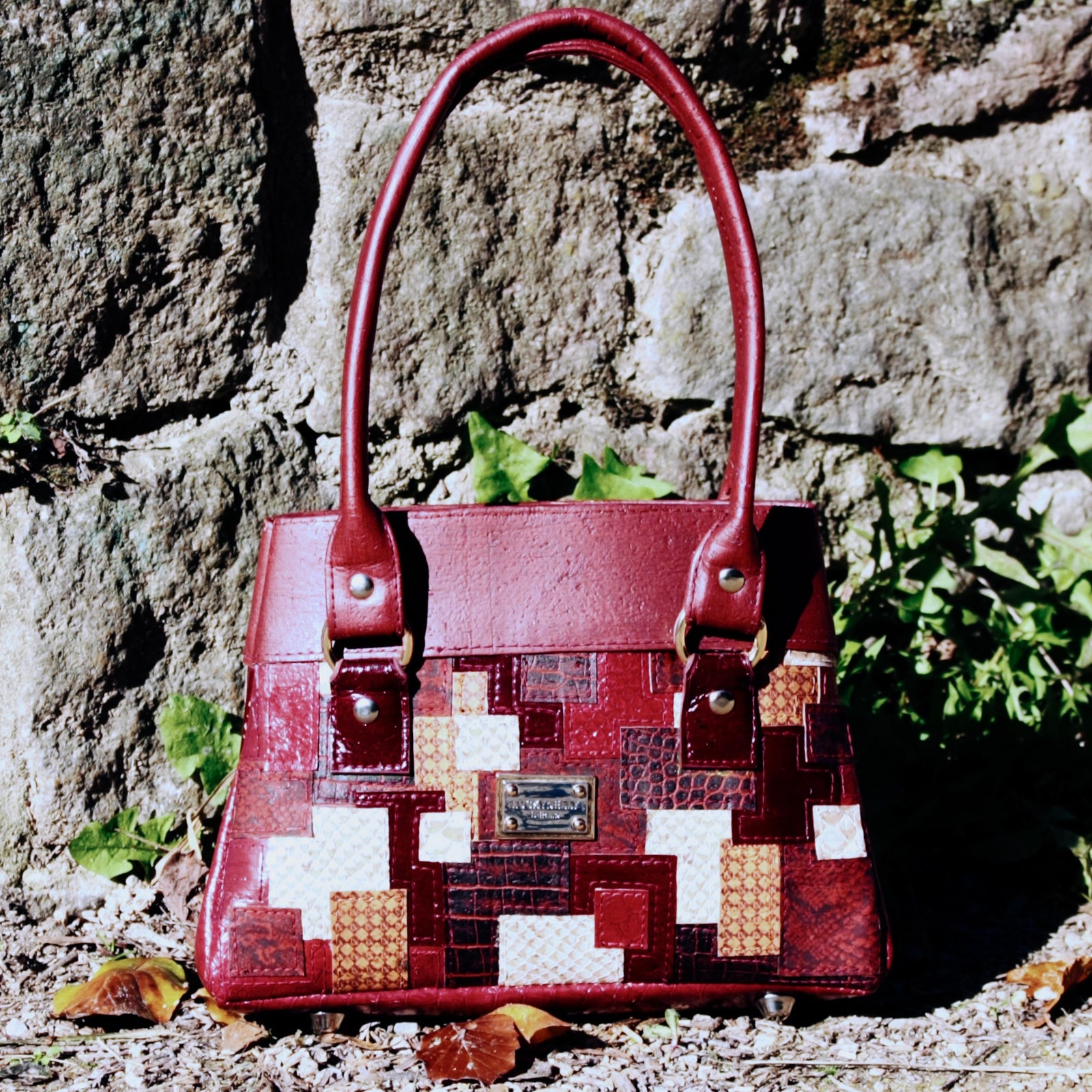 LUCKYNELLY handbag archive