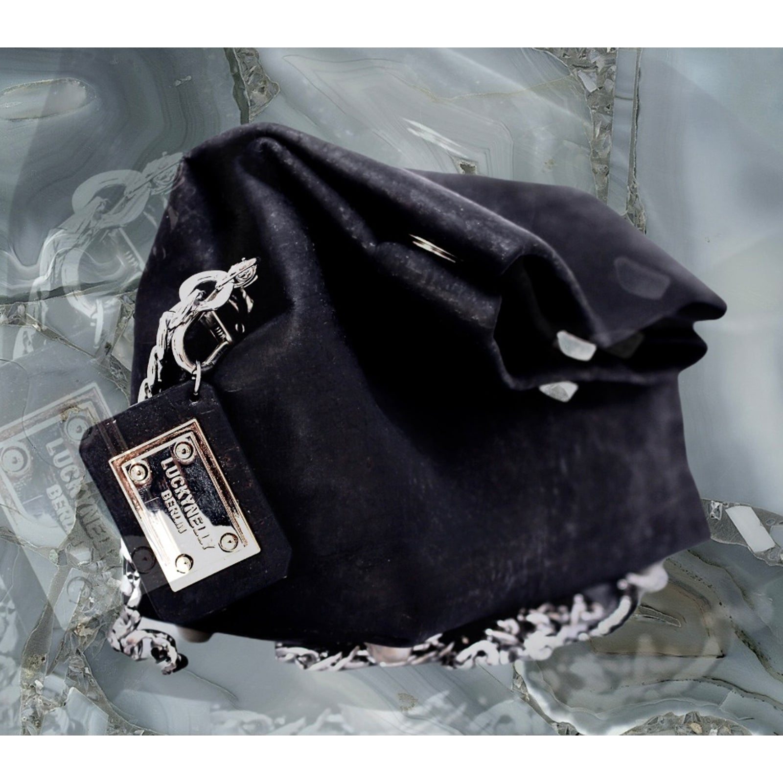 LUCKYNELLY handbag archive