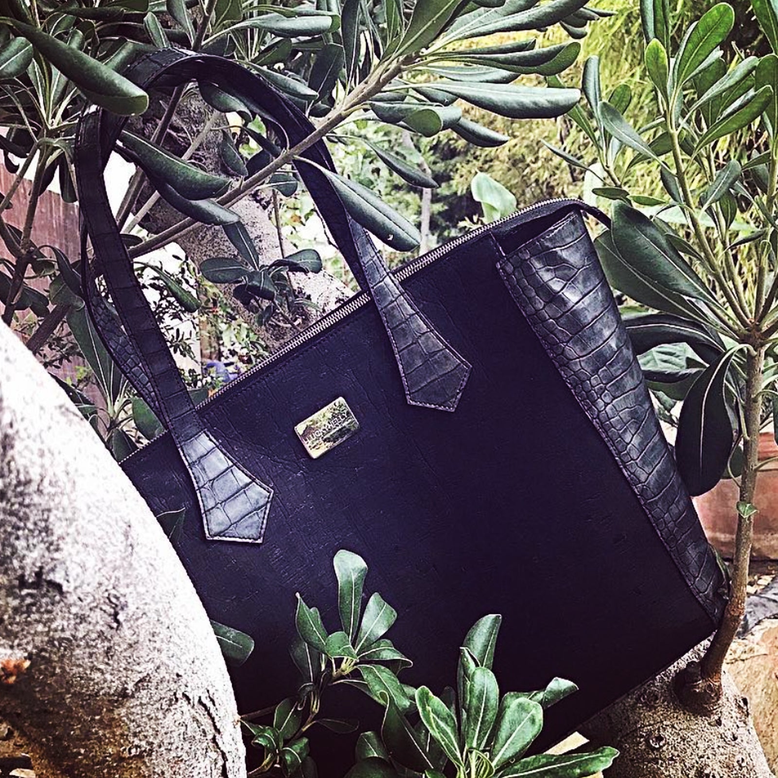 LUCKYNELLY handbag archive