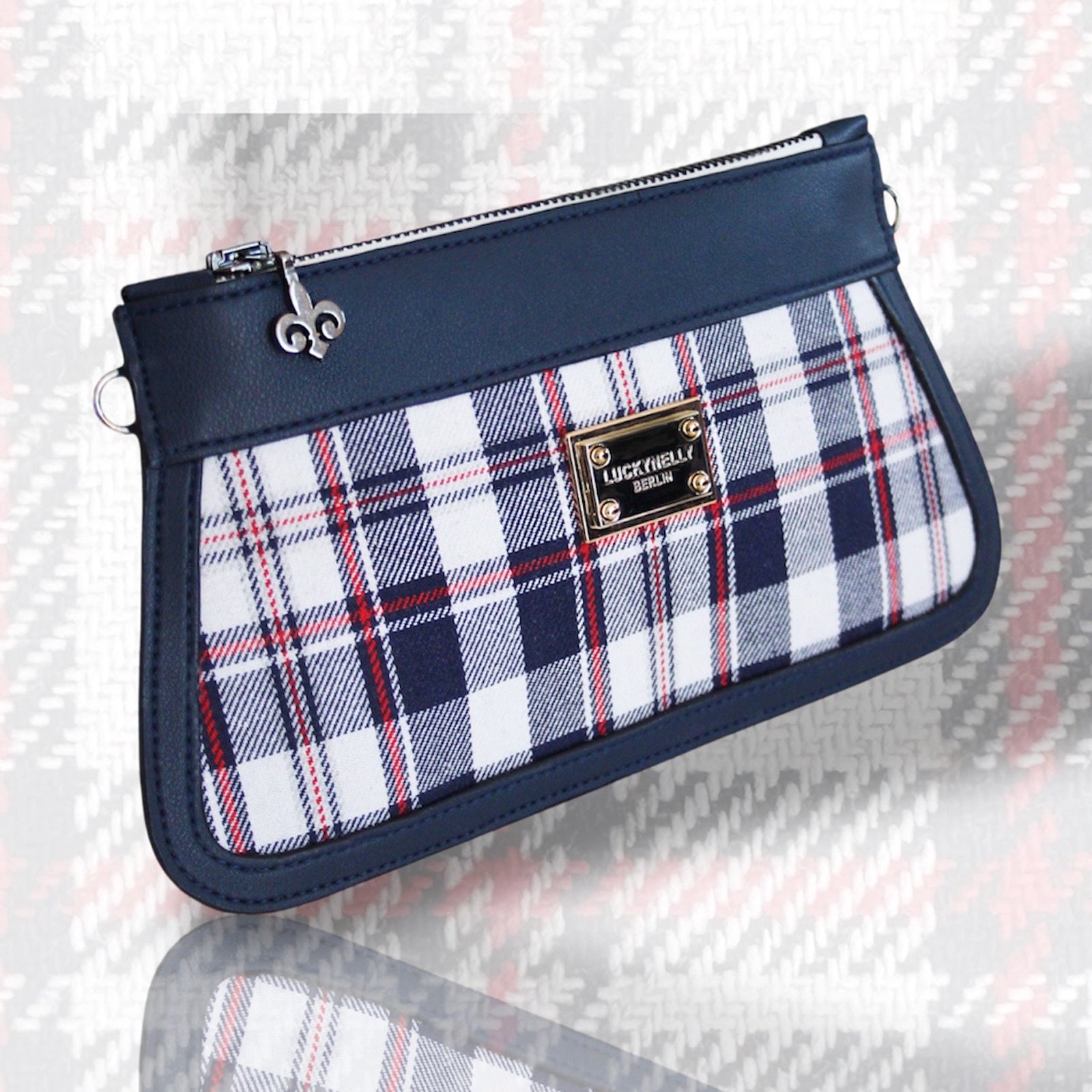 LUCKYNELLY handbag archive