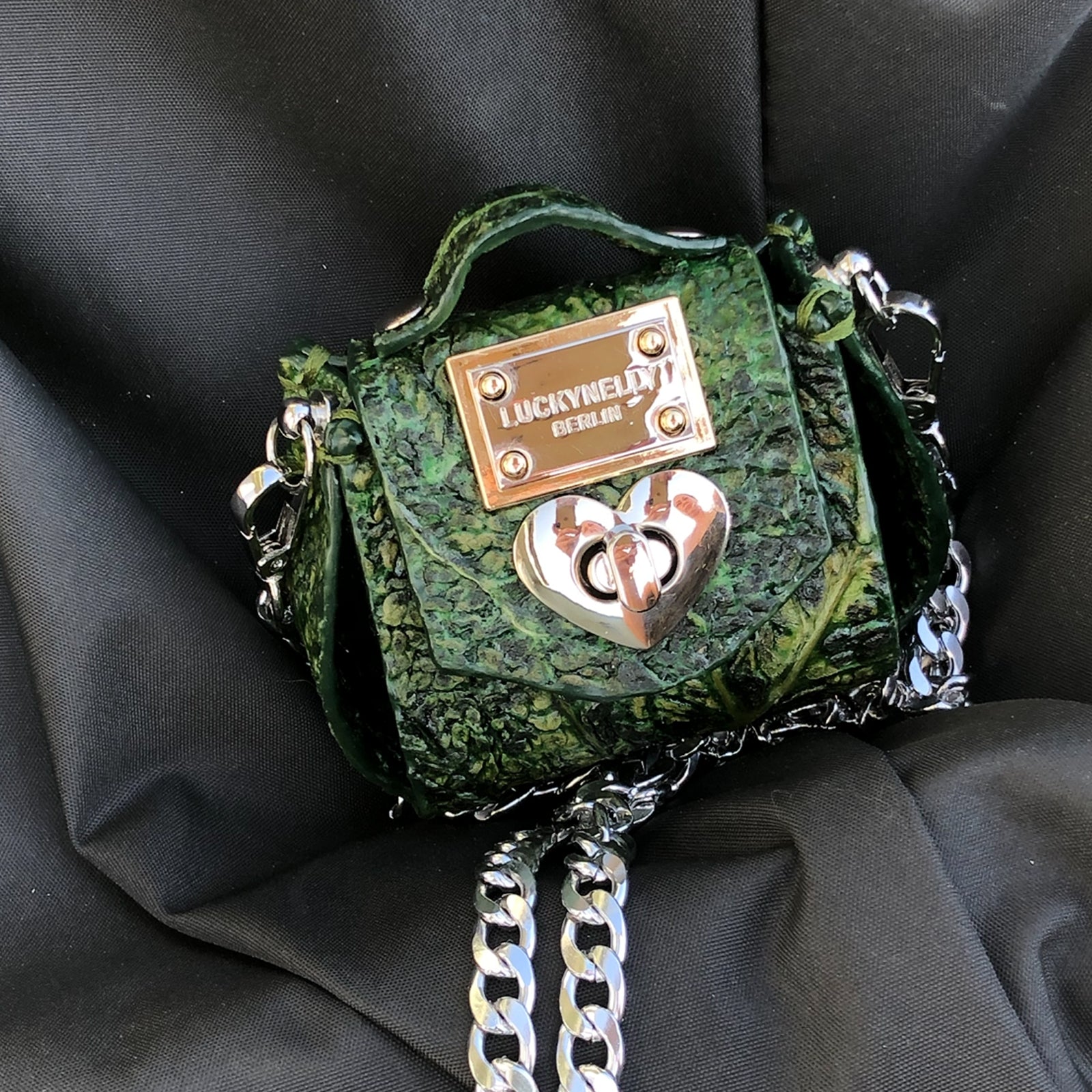 LUCKYNELLY handbag archive