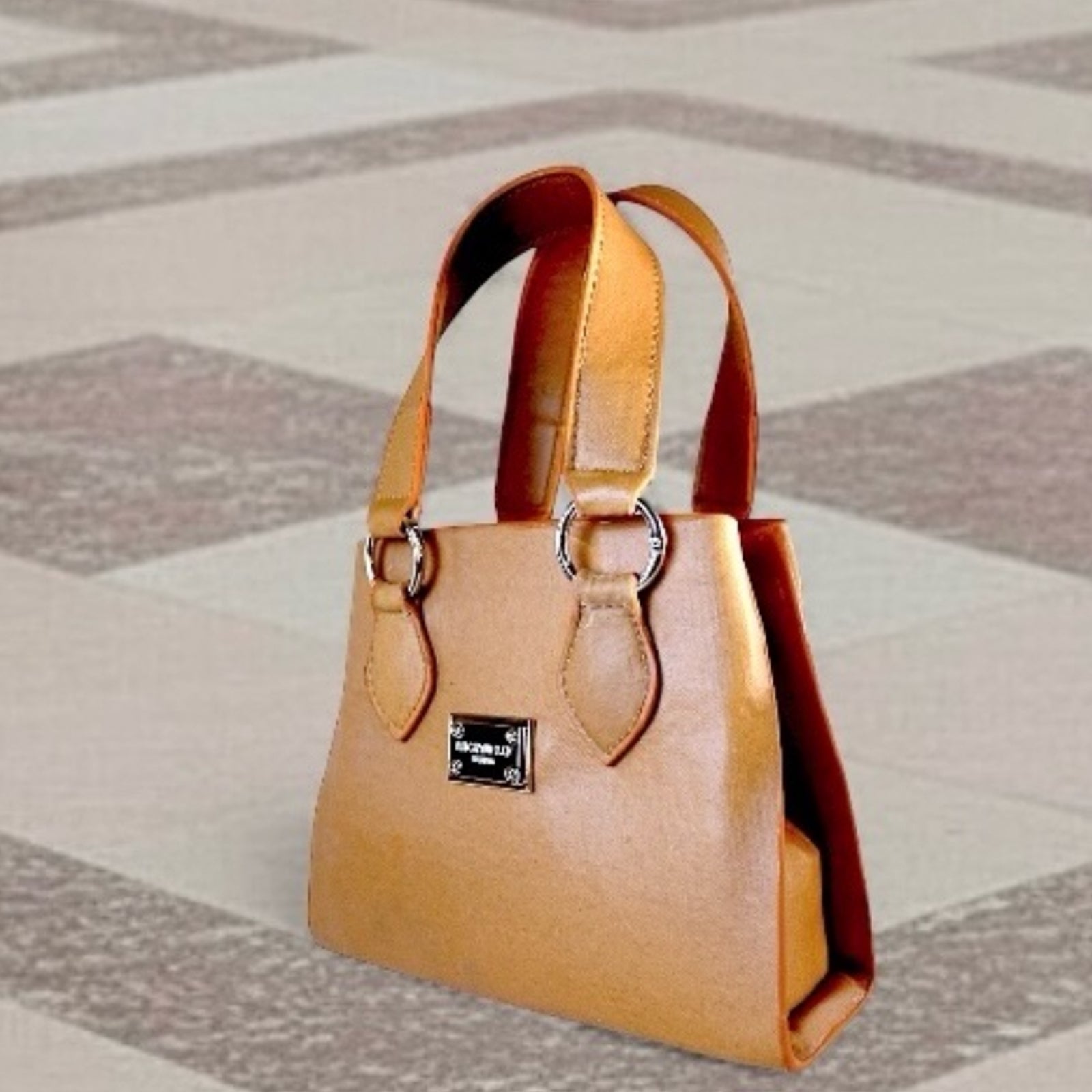 LUCKYNELLY handbag archive