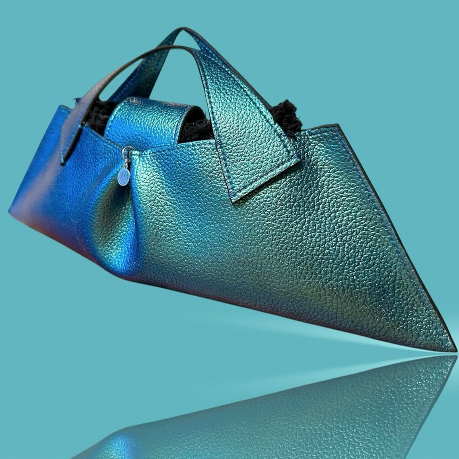 LUCKYNELLY handbag archive