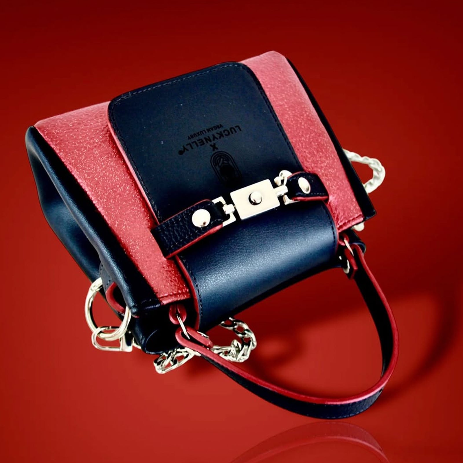 LUCKYNELLY handbag archive