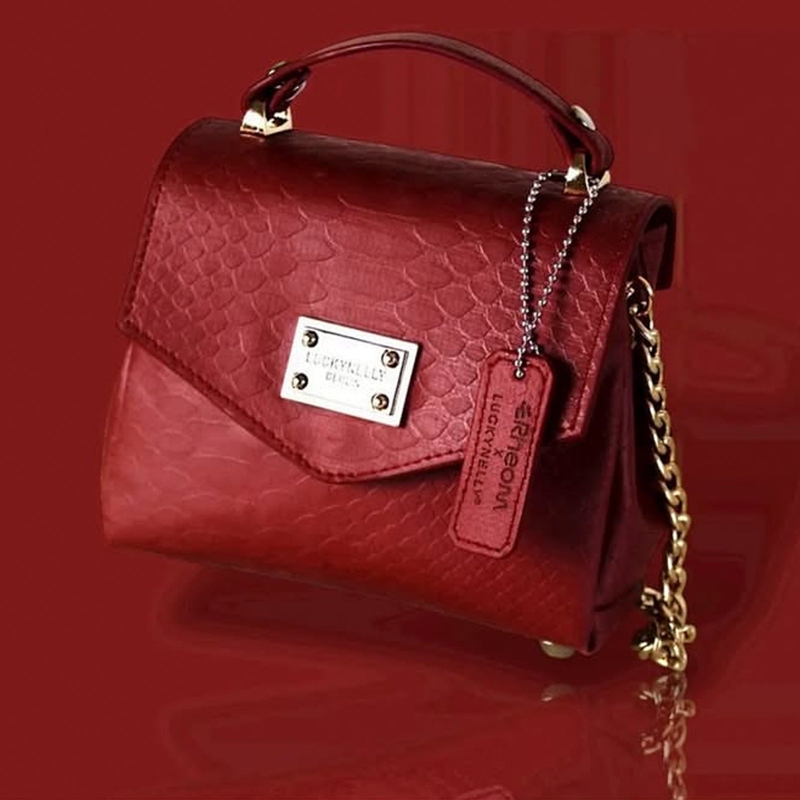 LUCKYNELLY handbag archive
