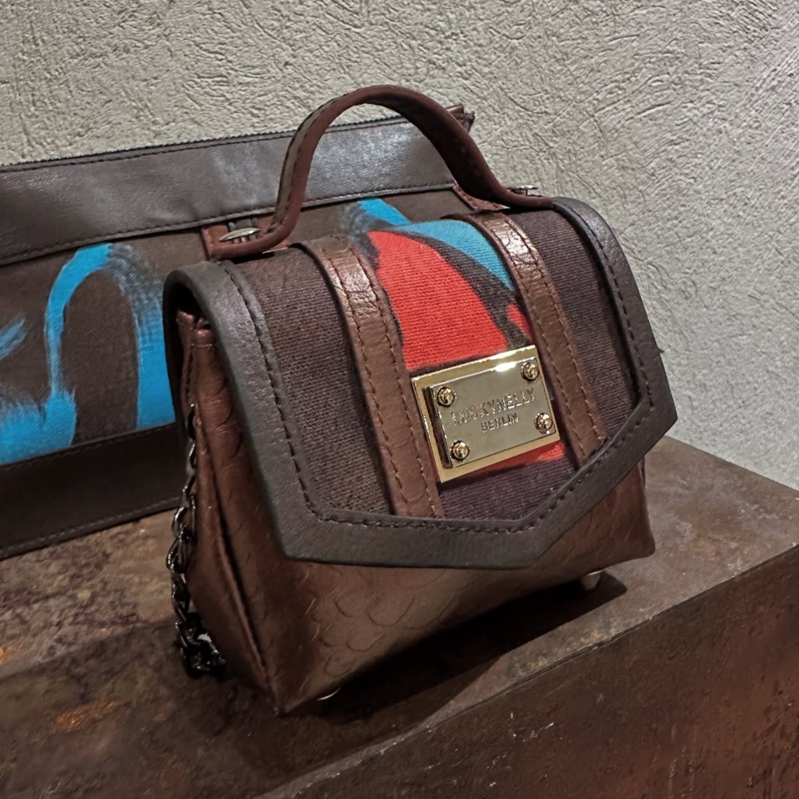 LUCKYNELLY handbag archive