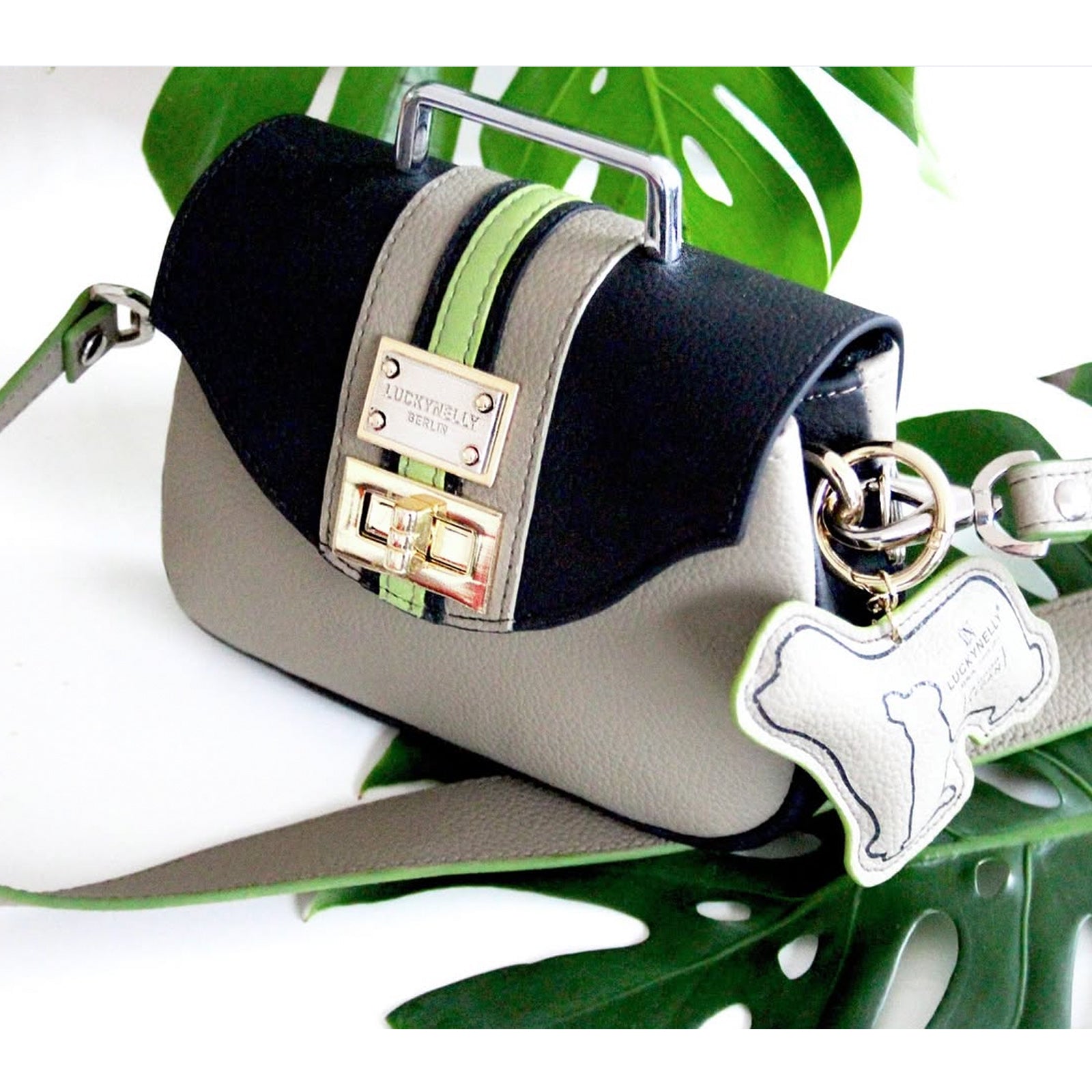 LUCKYNELLY handbag archive