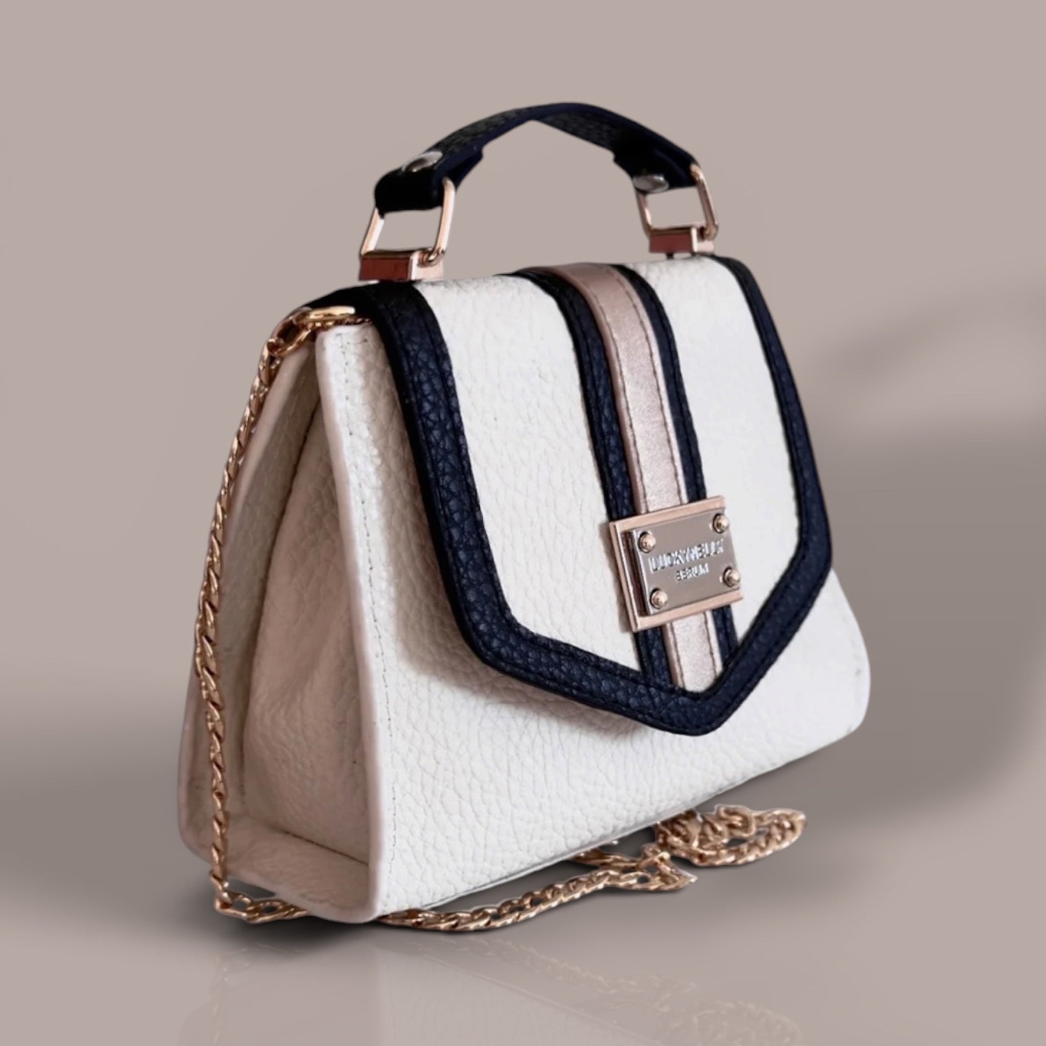 Alba – Creme White