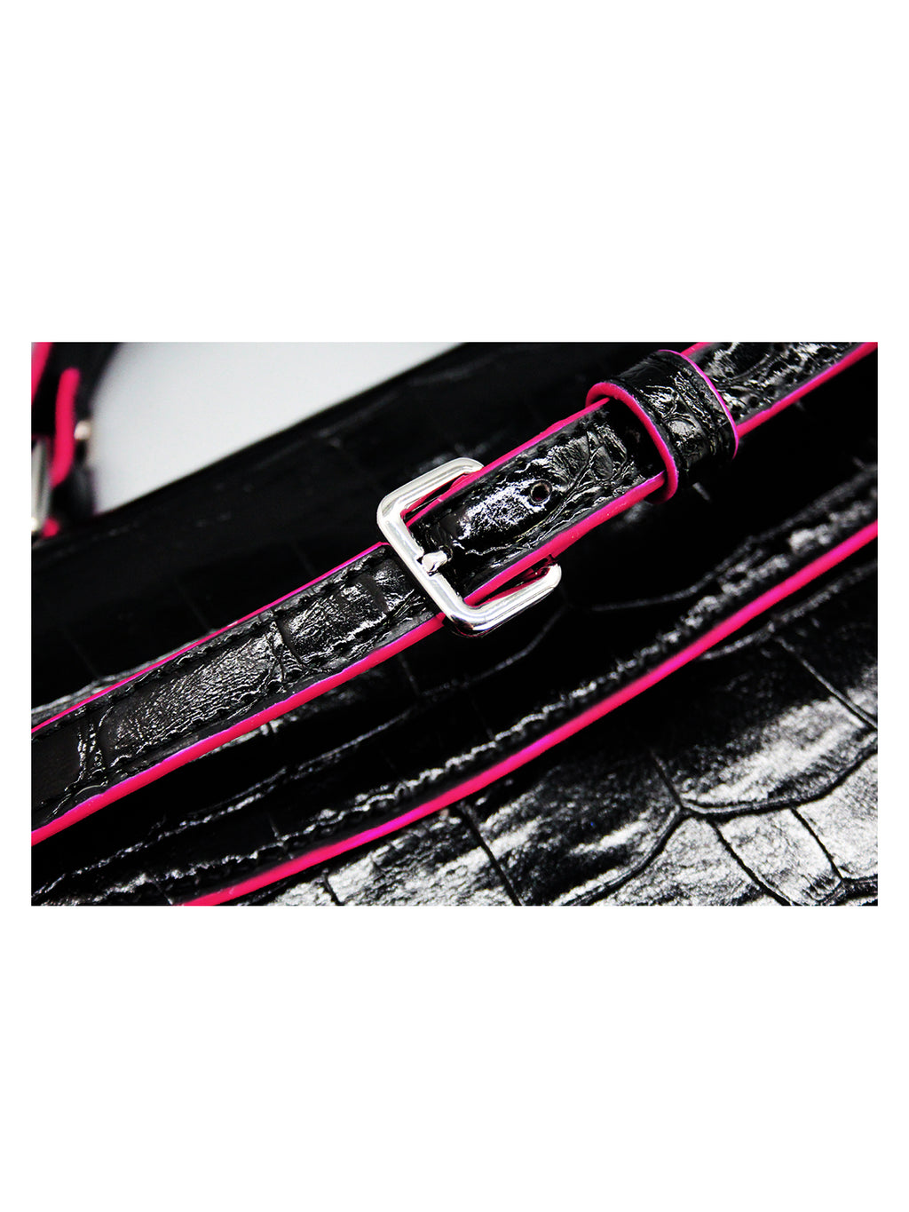 Colette – Croco Noir / Pink Edge