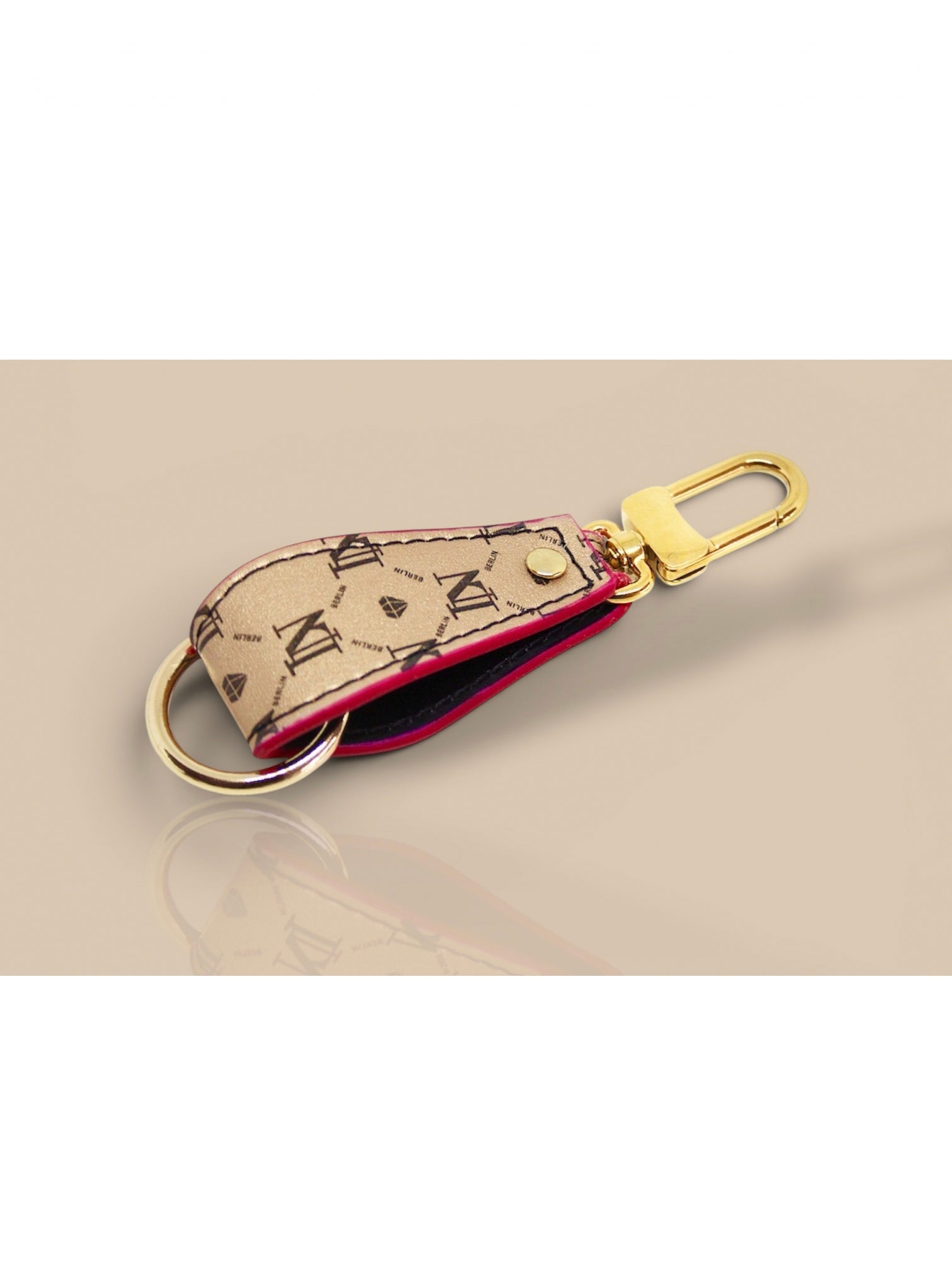 LN Key Ring – Signature Monogram / Golden