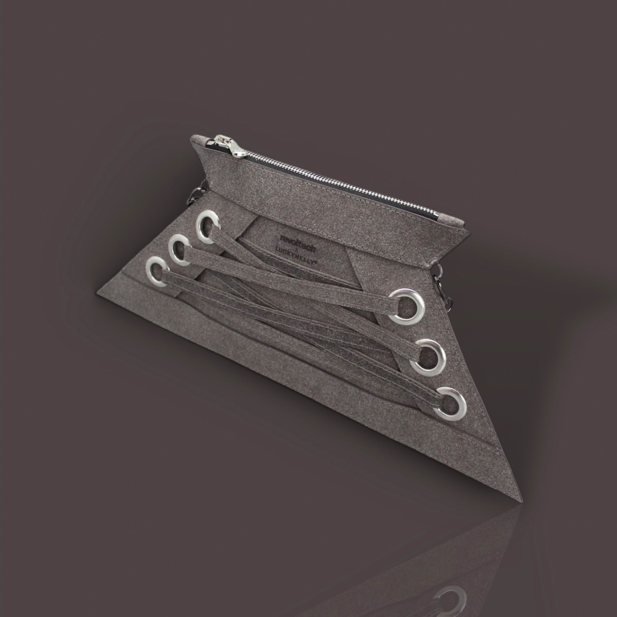 Revoltech Clutch