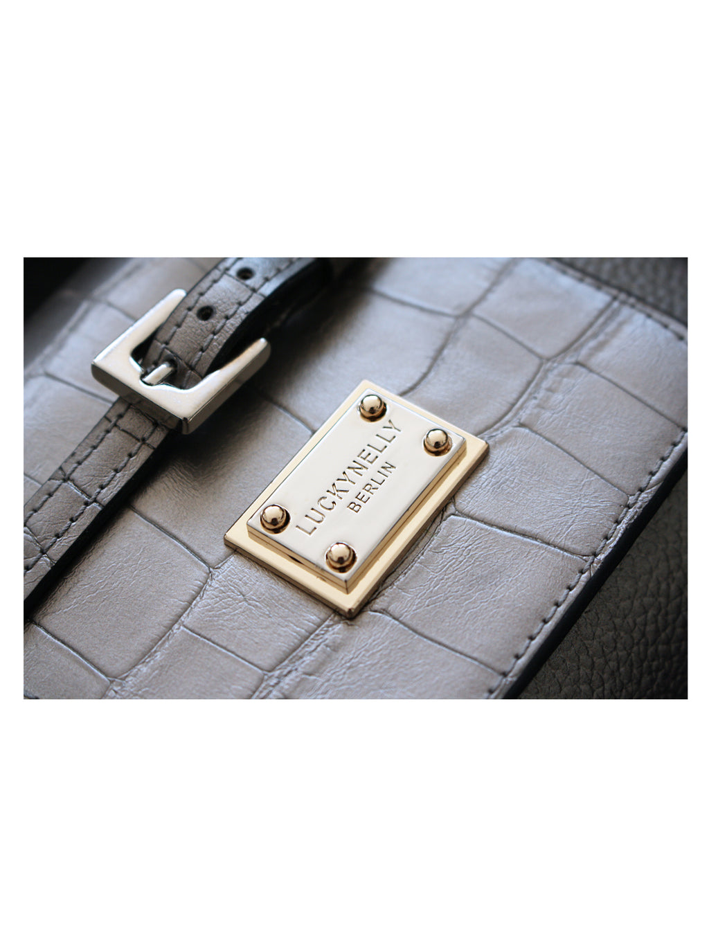 Sophia – Top Handle
