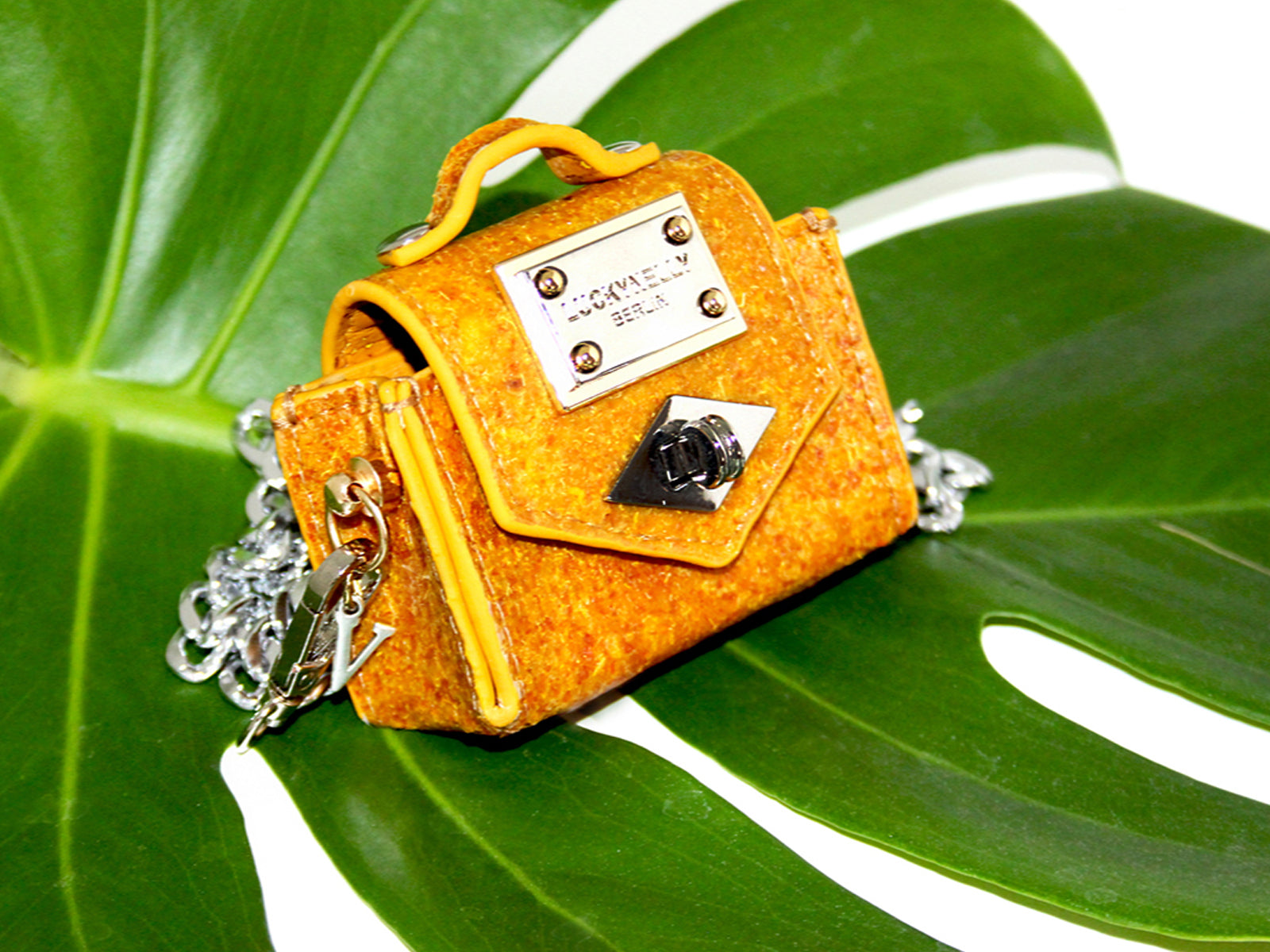 LUCKYNELLY CITRUSTEX bag made from citrus waste