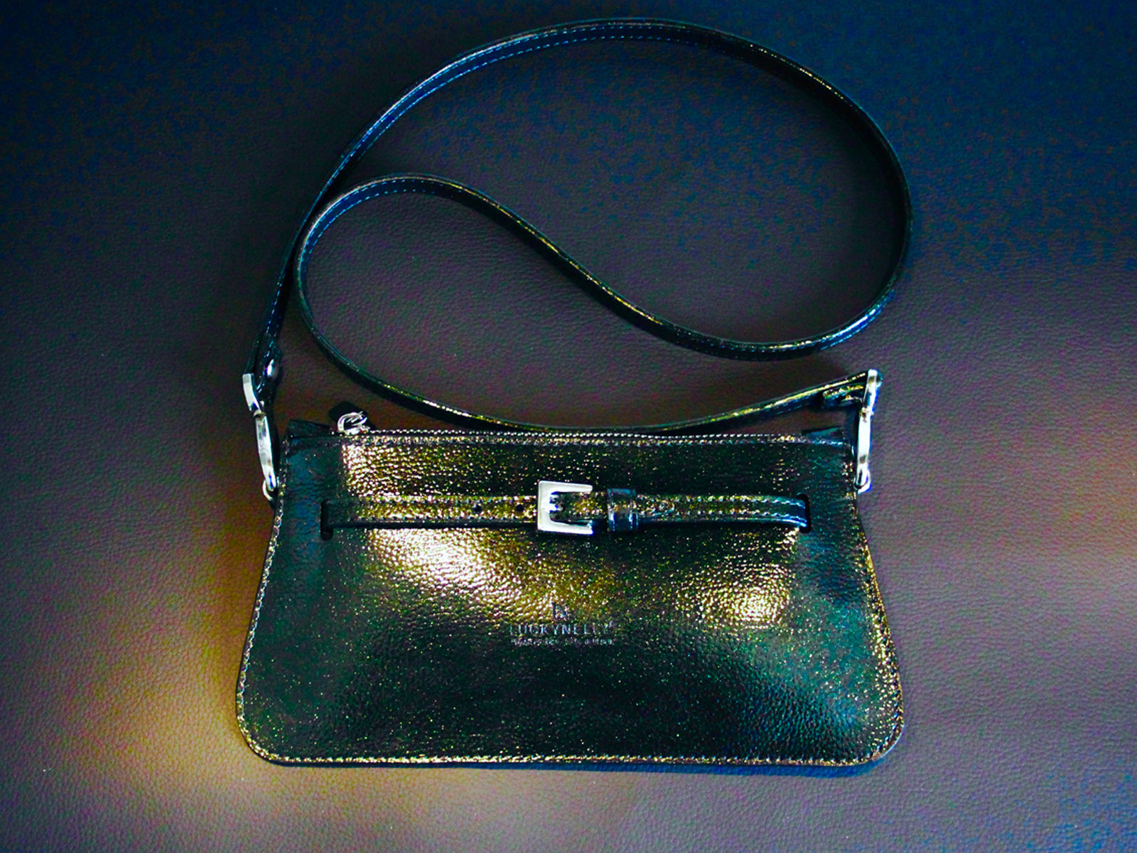 LUCKYNELLY Planet of the Grapes bag