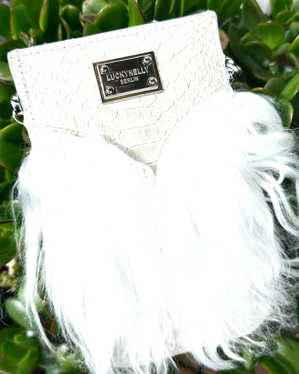 LUCKYNELLY PLANTFUR detail